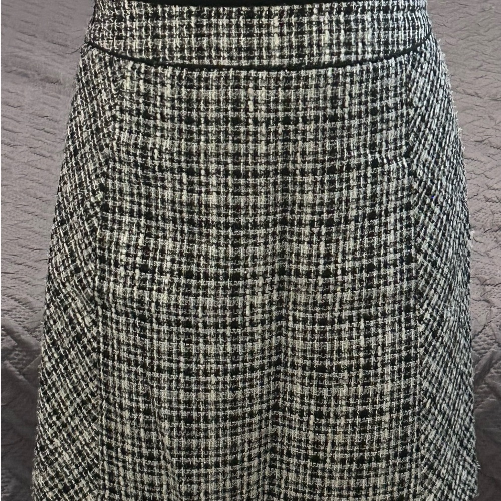 White House Black Market Black and White Pencil Skirt